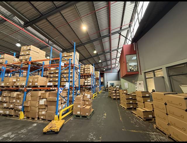 5,552M² WAREHOUSE TO LET IN EPPING INDUSTRIAL